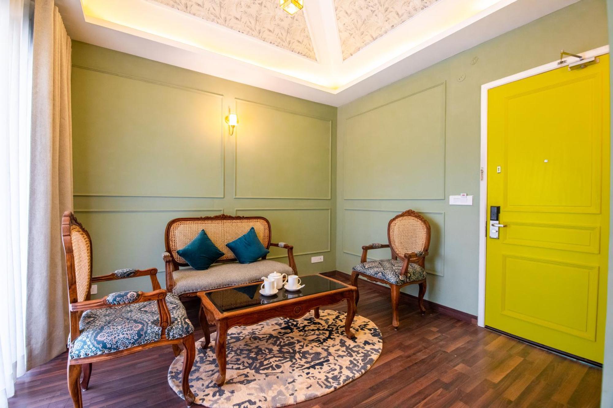 Welcomheritage Santa Roza Kasauli Exterior photo