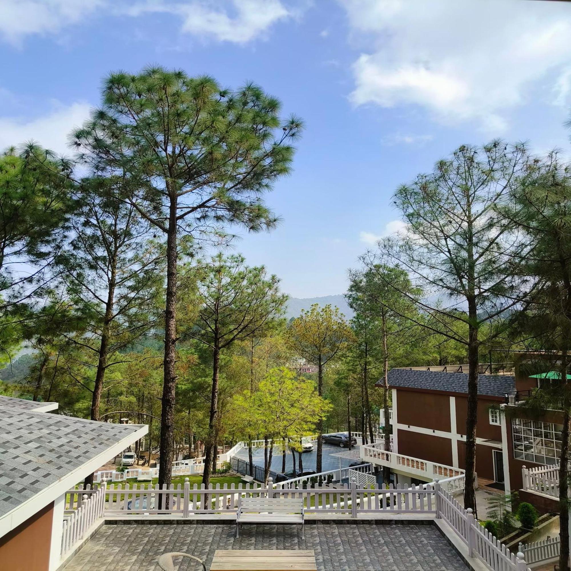 Welcomheritage Santa Roza Kasauli Exterior photo